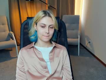 angelinaholly